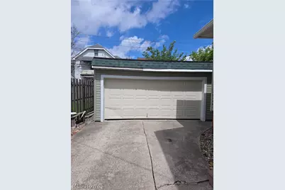 9913 Greenview Avenue, Garfield Heights, OH 44125 - Photo 9