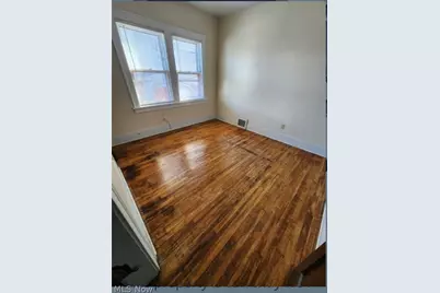 9913 Greenview Avenue, Garfield Heights, OH 44125 - Photo 11