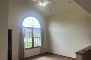 49092 Eagle Dr, East Liverpool, OH 43920 - Photo 5