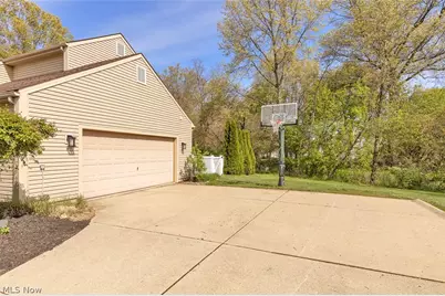 32290 Orchard Park Drive, Avon Lake, OH 44012 - Photo 45