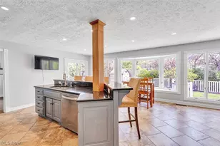 32290 Orchard Park Dr, Avon Lake, OH 44012 - Photo 11