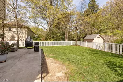 32290 Orchard Park Drive, Avon Lake, OH 44012 - Photo 43