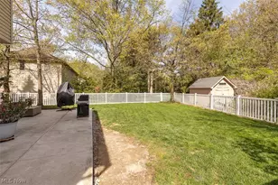 32290 Orchard Park Dr, Avon Lake, OH 44012 - Photo 43