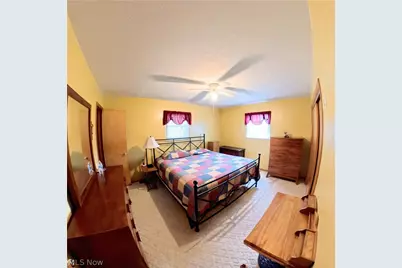 708 Circle Drive, Belpre, OH 45714 - Photo 15