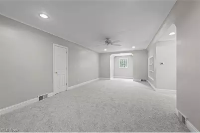 6736 Big Creek Parkway, Middleburg Heights, OH 44130 - Photo 23