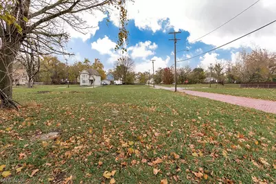 936 E 141st Street, Loveland, OH 44110 - Photo 1