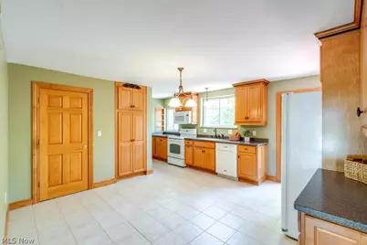 3241 W 231st Street, North Olmsted, OH 44070 - Photo 11