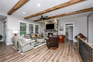 1702 Honeychuck Ln, Kent, OH 44240 - Photo 9