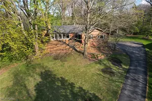 2930 Valley Ln, Sandusky, OH 44870 - Photo 3