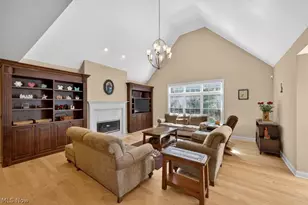 122 Haskell Dr, Bratenahl, OH 44108 - Photo 5