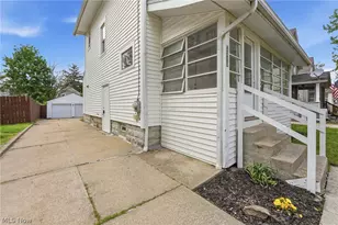 2310 17th St SW, Akron, OH 44314 - Photo 3
