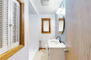 35952 Lakomis Dr, Eastlake, OH 44095 - Photo 29