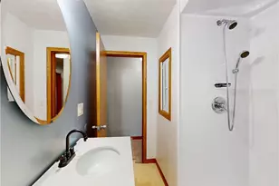 35952 Lakomis Dr, Eastlake, OH 44095 - Photo 17