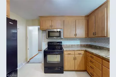 35952 Lakomis Drive, Eastlake, OH 44095 - Photo 19