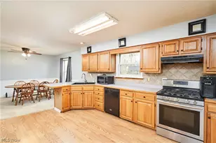 917 Proehl Dr, Barberton, OH 44203 - Photo 7
