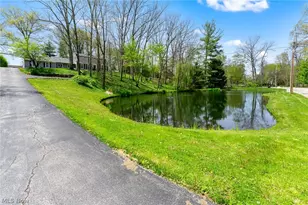 830 Blueberry Hill Dr, Canfield, OH 44406 - Photo 5