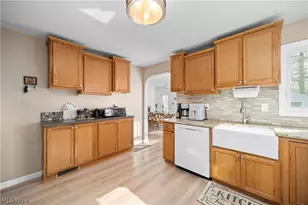 45 E 219th St, Euclid, OH 44123 - Photo 5