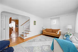 45 E 219th St, Euclid, OH 44123 - Photo 3