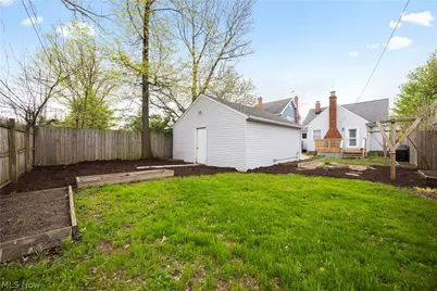 45 E 219th Street, Euclid, OH 44123 - Photo 11