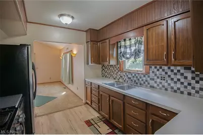 215 N Turner Road, Austintown, OH 44515 - Photo 7