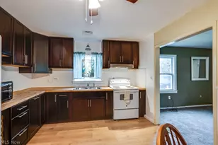 8764 Ravenna Rd, Chardon, OH 44024 - Photo 9