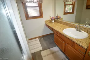 7600 Meadowood Dr, Canfield, OH 44406 - Photo 39