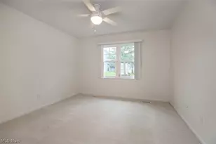 390 Vista Ln, Aurora, OH 44202 - Photo 23