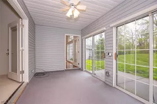 390 Vista Ln, Aurora, OH 44202 - Photo 13