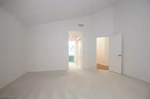 390 Vista Ln, Aurora, OH 44202 - Photo 17
