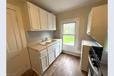 93 W 5th Avenue, Berea, OH 44017 - Photo 21