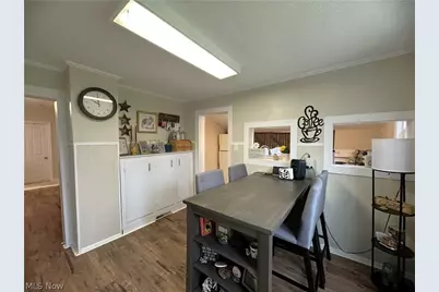 93 W 5th Avenue, Berea, OH 44017 - Photo 7