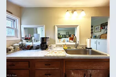 93 W 5th Avenue, Berea, OH 44017 - Photo 9