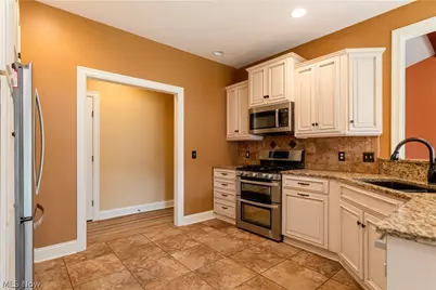 8500 Sandbridge Street NW, Massillon, OH 44646 - Photo 17
