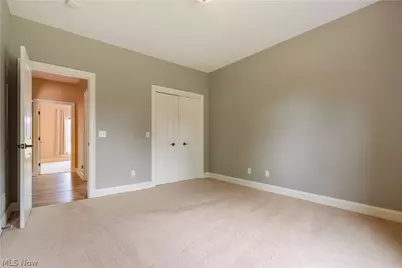 8500 Sandbridge Street NW, Massillon, OH 44646 - Photo 25