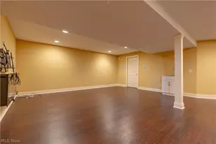 8500 Sandbridge Street NW, Massillon, OH 44646 - Photo 37