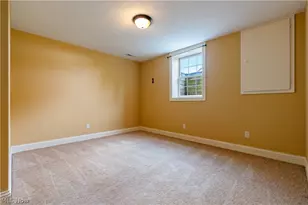 8500 Sandbridge Street NW, Massillon, OH 44646 - Photo 41