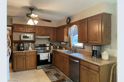 1530 Rosehedge, Poland, OH 44514 - Photo 9