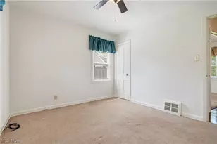 1646 Evergreen Ave, Akron, OH 44301 - Photo 19
