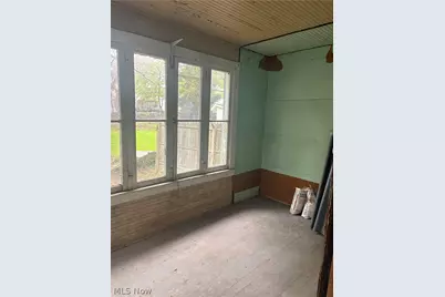 889 Harbor Street, Conneaut, OH 44030 - Photo 7