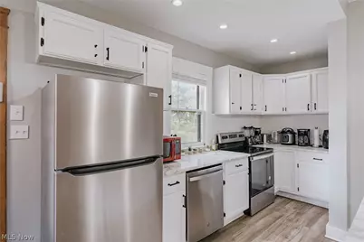 10906 Ashbury Avenue, Loveland, OH 44106 - Photo 13