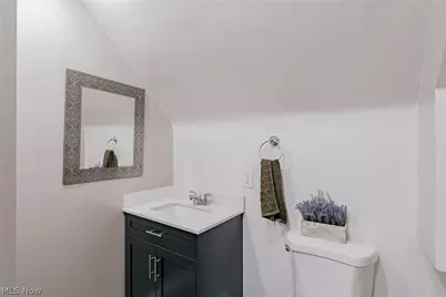 10906 Ashbury Avenue, Loveland, OH 44106 - Photo 35