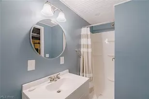 10906 Ashbury Ave, Loveland, OH 44106 - Photo 37