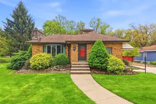 1463 Royalwood Rd, Grandview Heights, OH 44147 - Photo 1