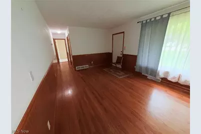 3591 Dayton Avenue, Kent, OH 44240 - Photo 9