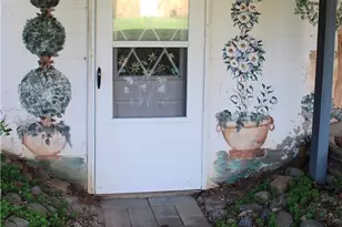 1517 N Walnut St, Dover, OH 44622 - Photo 5