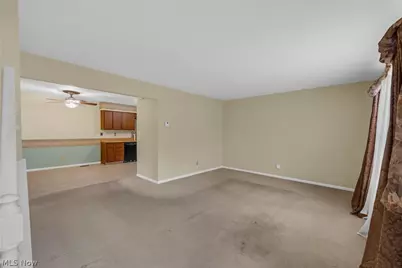 7246 Scottsdale Circle, Mentor, OH 44060 - Photo 5
