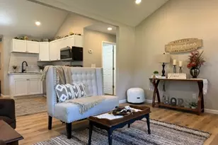 38849 Adkins Rd, Willoughby, OH 44094 - Photo 5