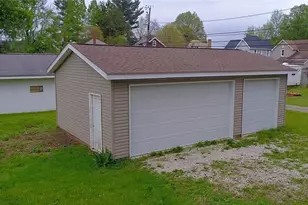146 W 8th St, Dover, OH 44622 - Photo 5