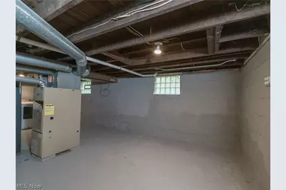 557 Washington Avenue, Barberton, OH 44203 - Photo 13
