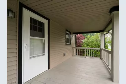 557 Washington Avenue, Barberton, OH 44203 - Photo 3